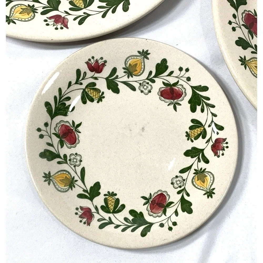 Johnson Brothers Plates Gretchen Staffordshire Old Granite 2 Dinner‎ + 1 Bread